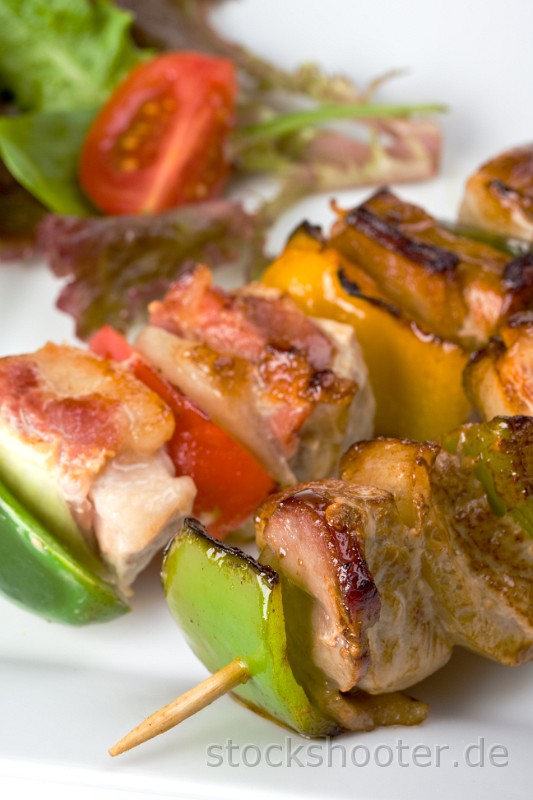 IMG_3233_shashlik.jpg - shashlik on a plate with a tomato and salad leaf