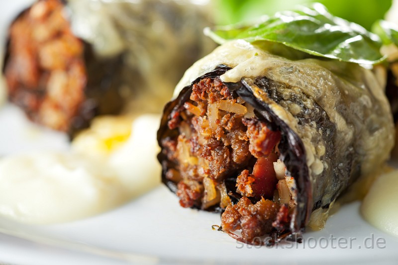 _MG_4881_wickerl.jpg - closeup of stuffed cabbage rolls on a plate